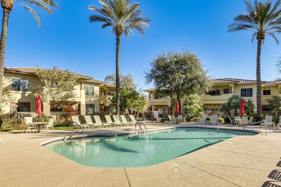 Snowbird Escape w/ Pool! 4 Mi to Kierland Commons House in Scottsdale