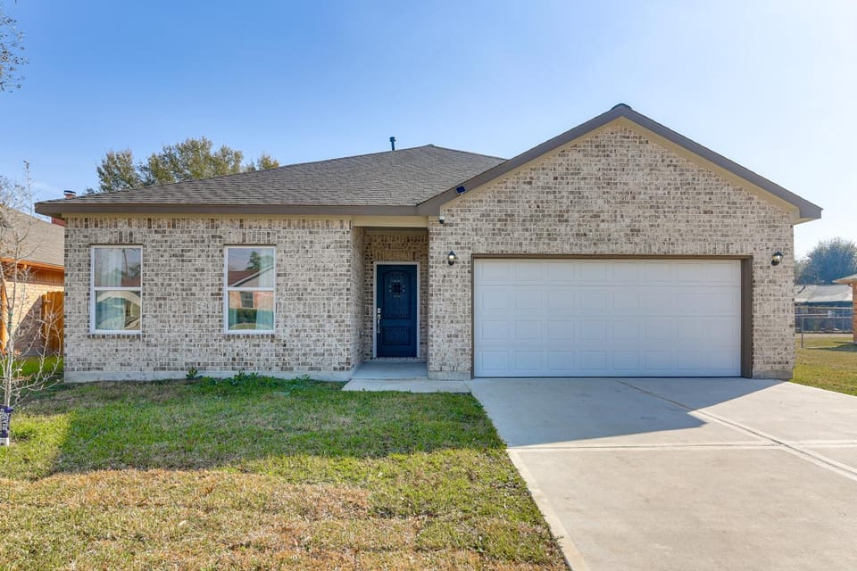 Easy Hwy Access to Dtwn: Pet-Friendly Houston Home House in Houston
