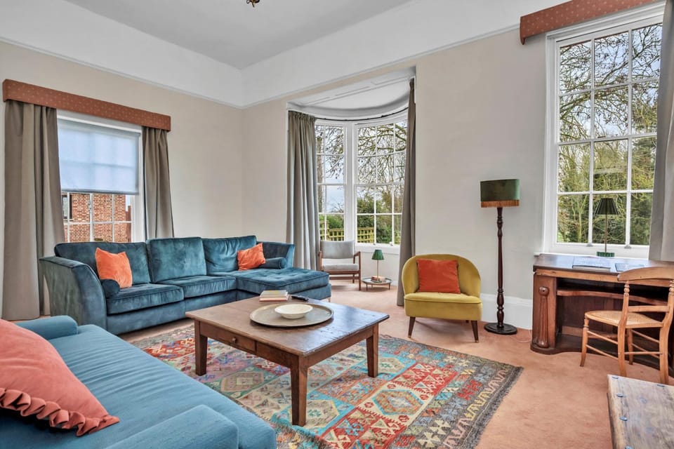 Communal lounge/ TV room, Living room
