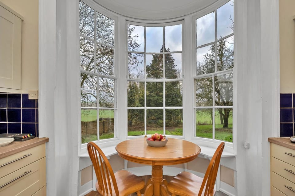 Kitchen or kitchenette, Dining area, Garden view