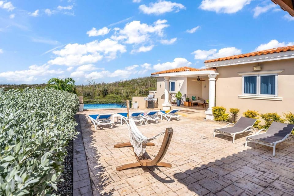 RK01A - Private pool - Horizon Jewel 3BR Villa in Savaneta