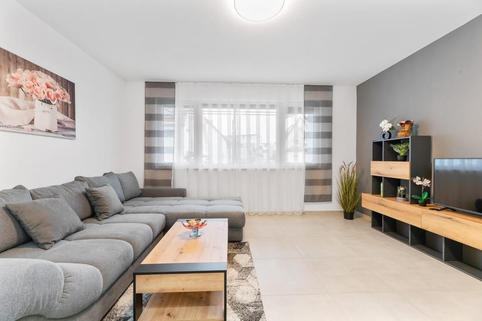 Stylish Apartment close to Outletcity Metzingen Apartment in Metzingen