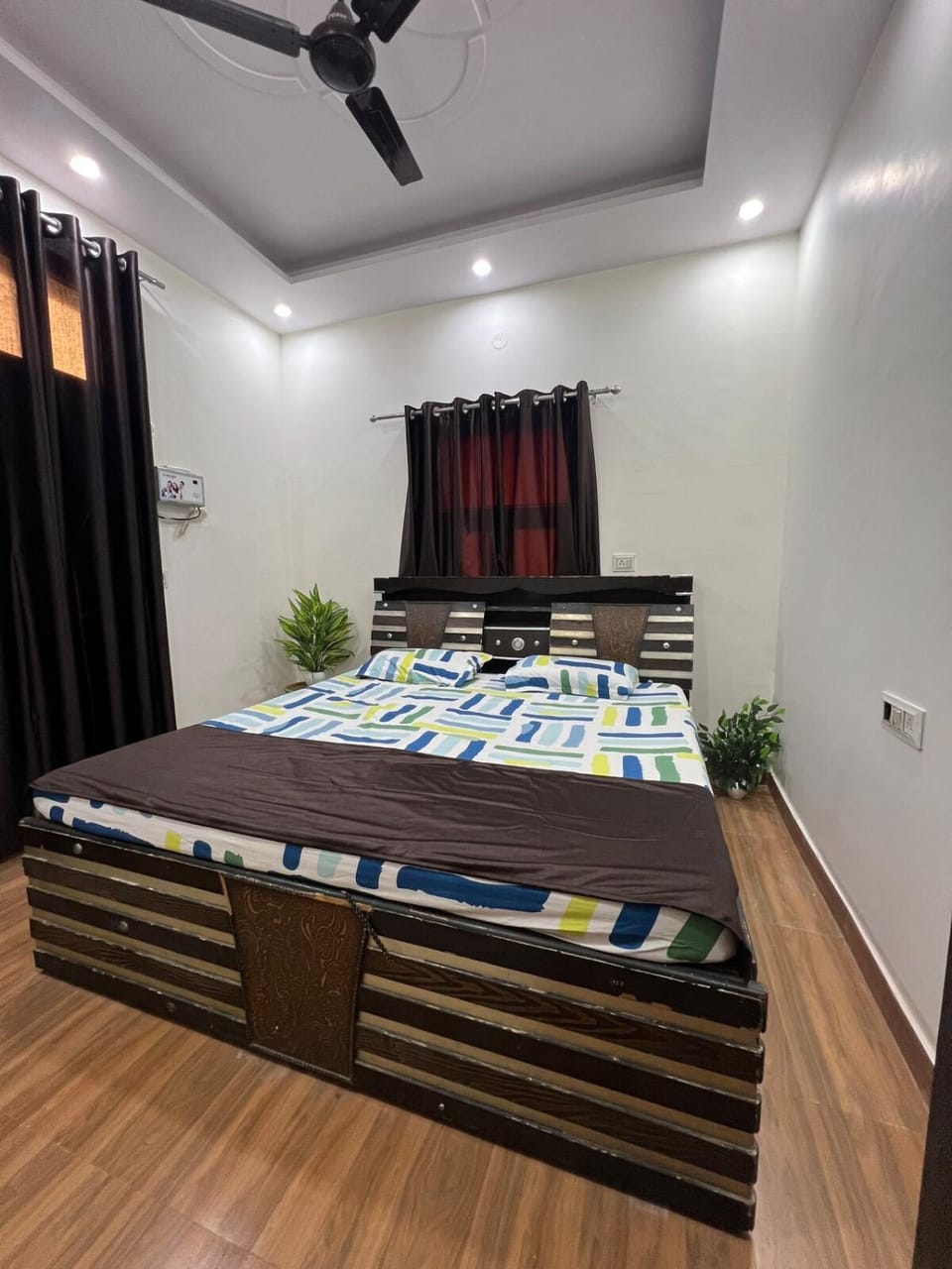 Cozy Cube Apartment in Delhi
