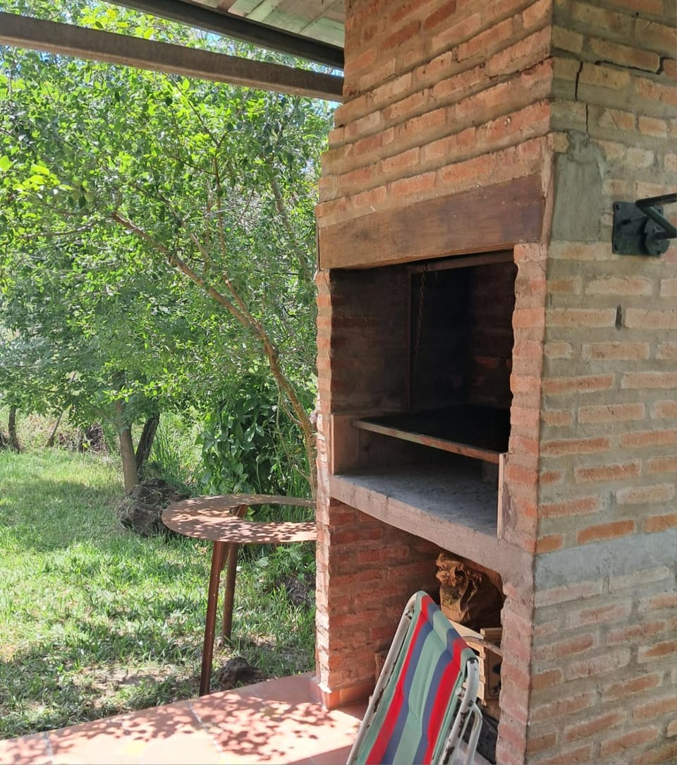 Casa en Paso de la Patria cerca de la Playa Pelícano en entorno natural House in Paso de la Patria