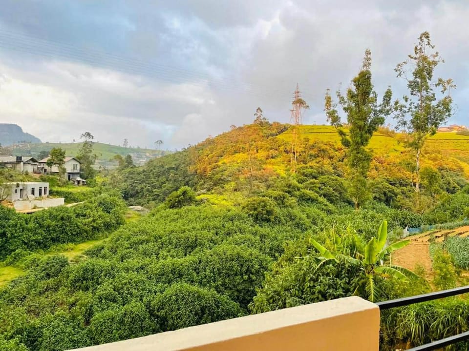 Nearby landmark, Day, Natural landscape, Lake view, Mountain view