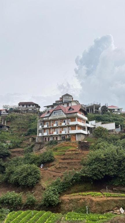 Property building, Day, Natural landscape