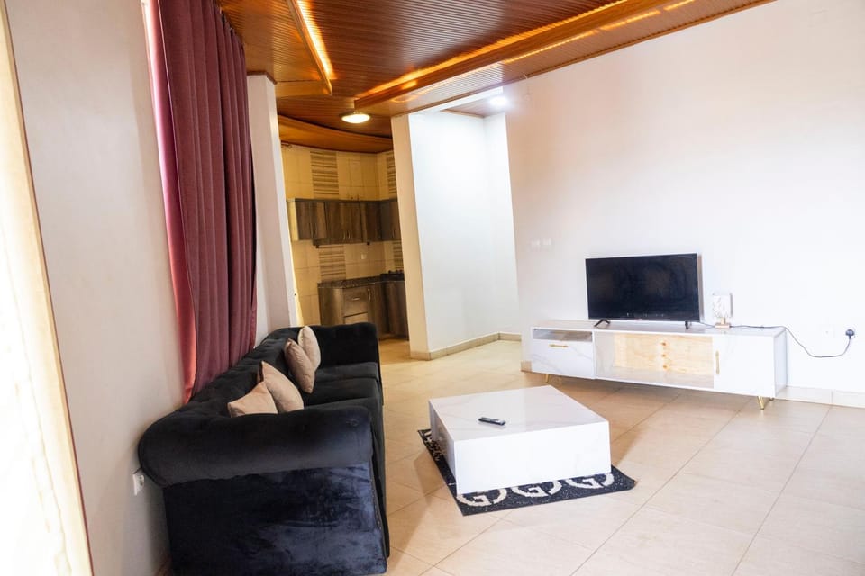 Communal lounge/ TV room, TV and multimedia, Living room, Seating area, Evening entertainment