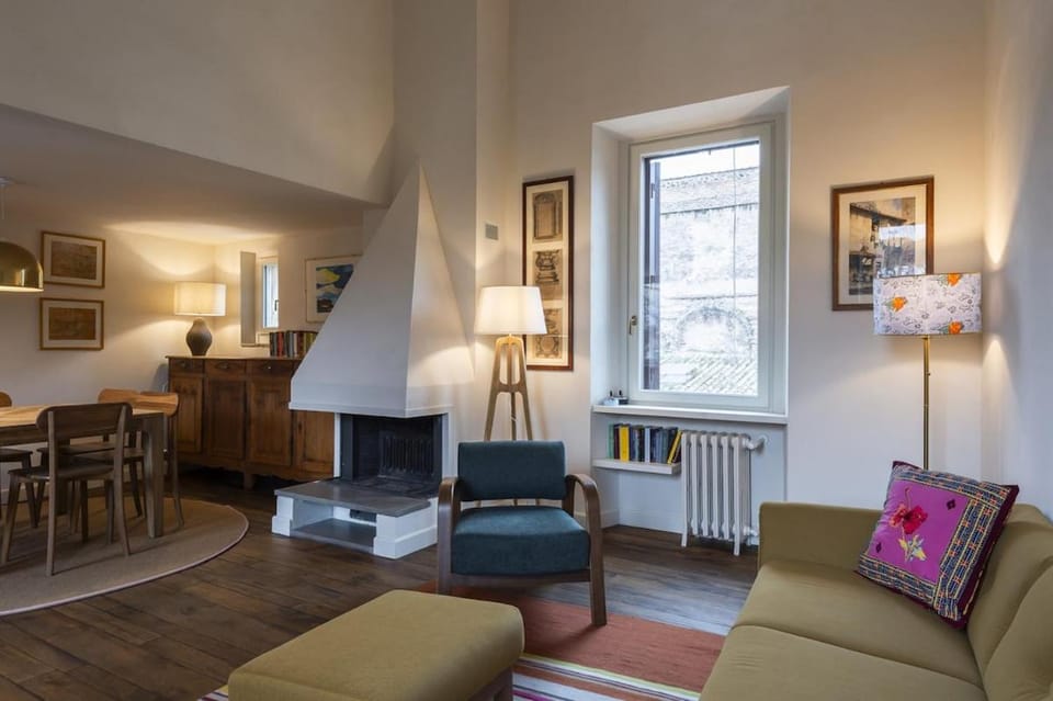 Trastevere Luxury Panoramic Terrace Apartment in Rome