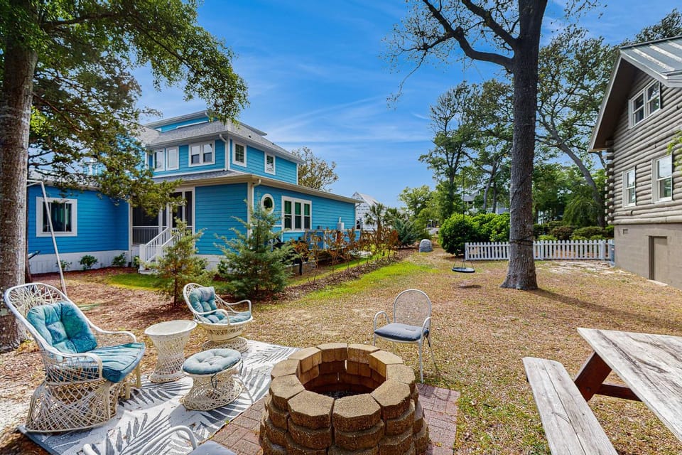 OAI80 Loggin Memories House in Oak Island