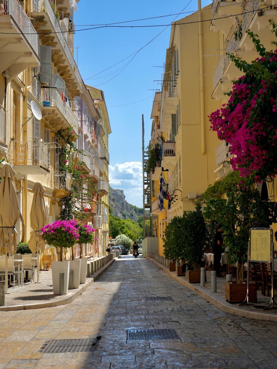Neighbourhood, City view, Street view, Location