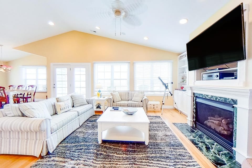 OIB10 Life's Too Shore House in Ocean Isle Beach