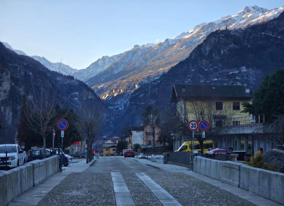 Alpine View Varzo - Train Station House in Canton of Valais