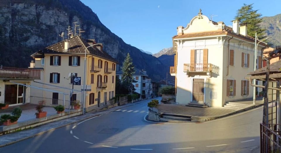 Alpine View Varzo - Train Station House in Canton of Valais