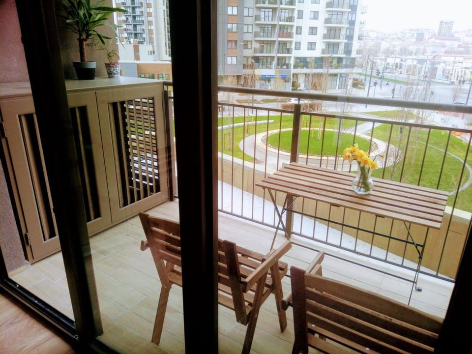 View (from property/room), Balcony/Terrace