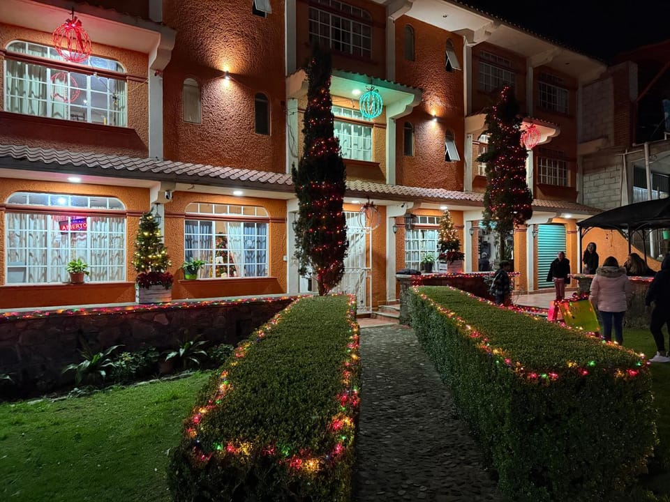 Hotel LaLoma Hotel in Hidalgo, Mexico