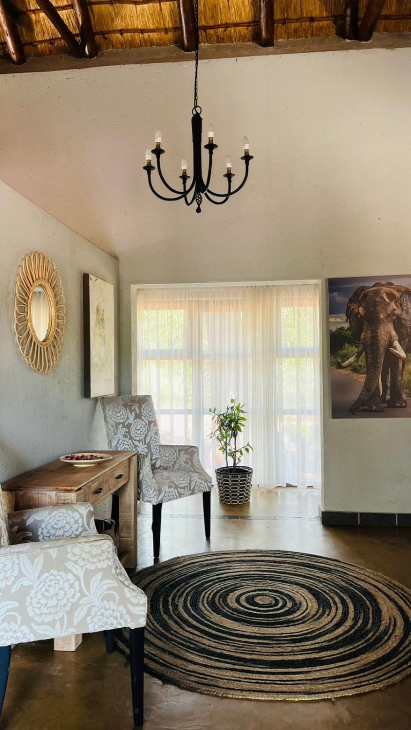 Property building, Lounge or bar