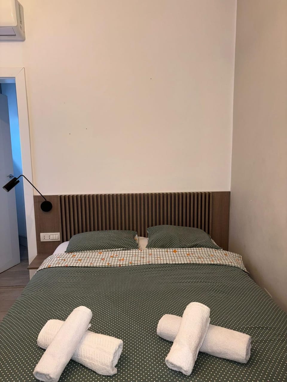 Radiant Center Apartmant Apartment in Bucharest