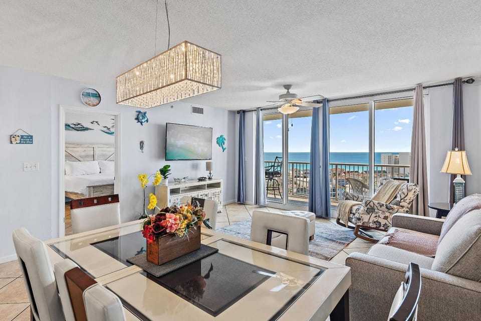 Pelican Beach Terrace 1404 House in Destin