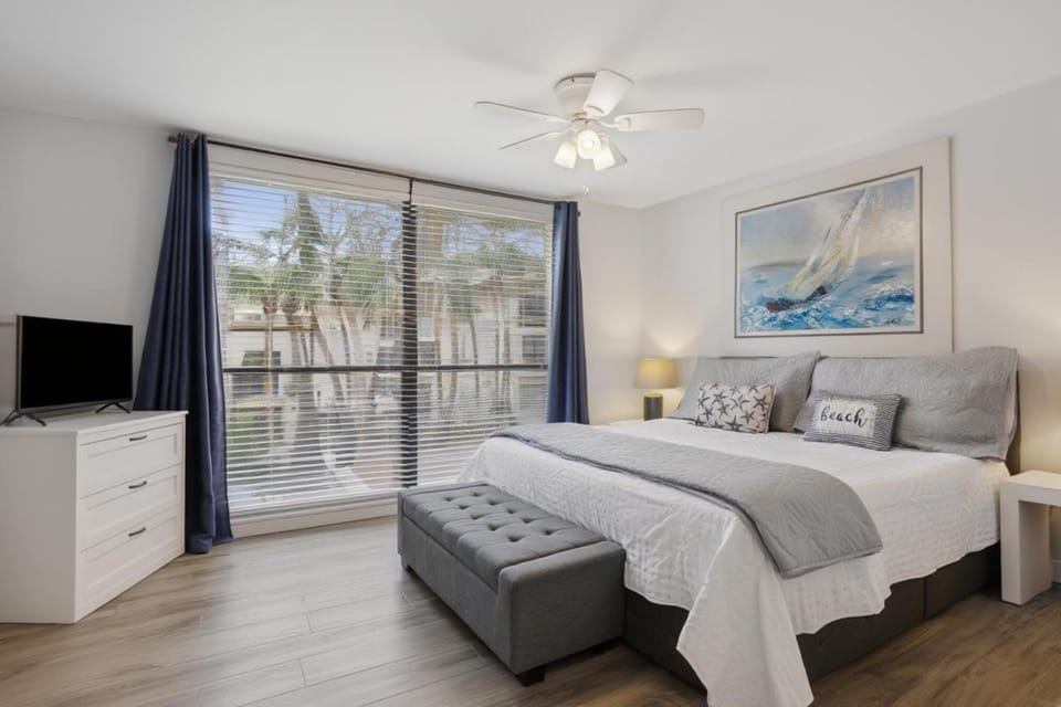 3045 Seascape Villas House in South Forest Beach