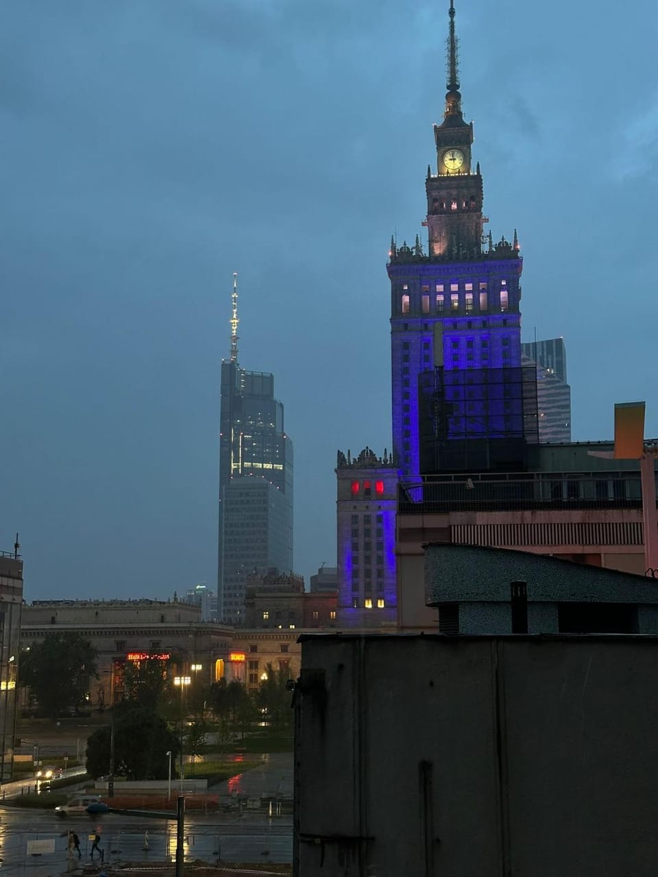 Vistula Point Apartment in Warsaw