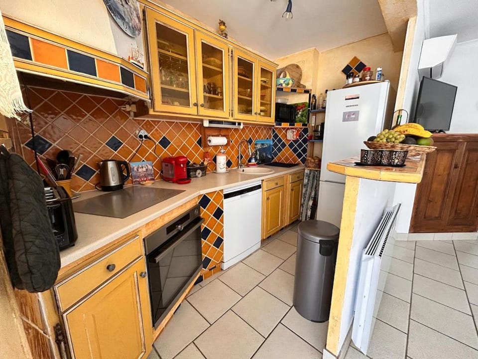 Apartment near the sea, garden level, parking Apartment in Le Grau-du-Roi