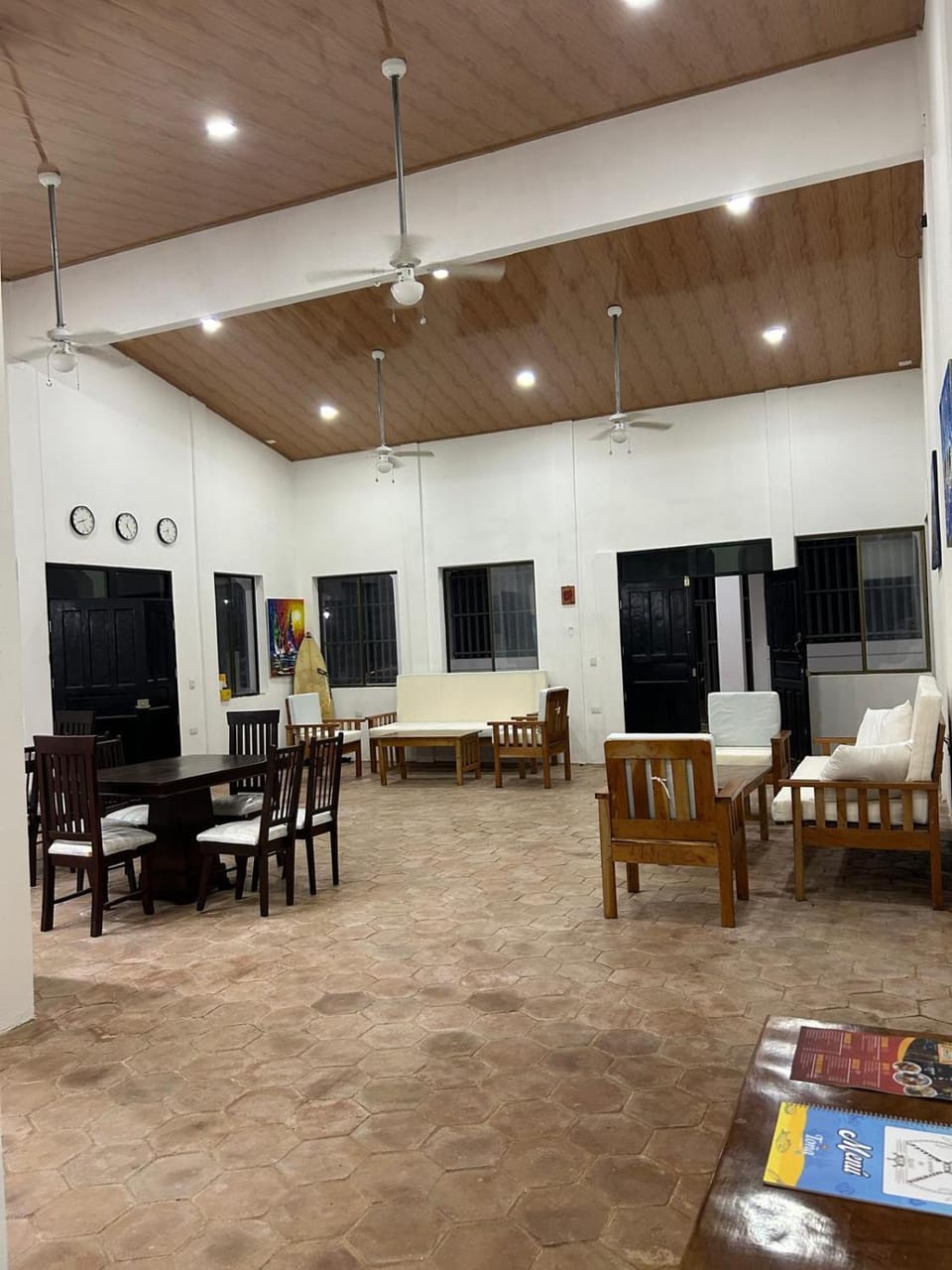 Living room, Dining area