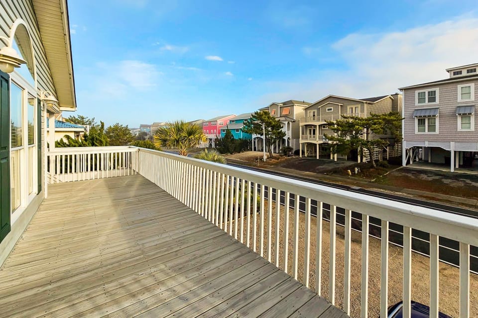OIB59 The Carolina Shell House in Ocean Isle Beach