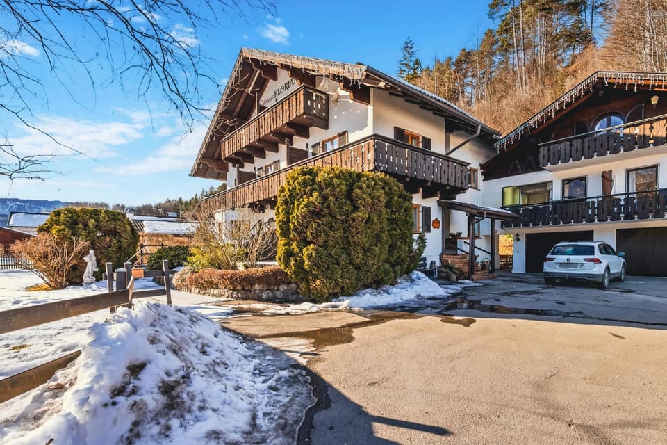 Gaestehaus Florian - Ferienwohnungen Apartment in Grainau