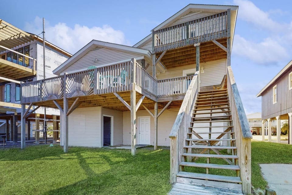 OIB75 The Four SeaSons House in Ocean Isle Beach