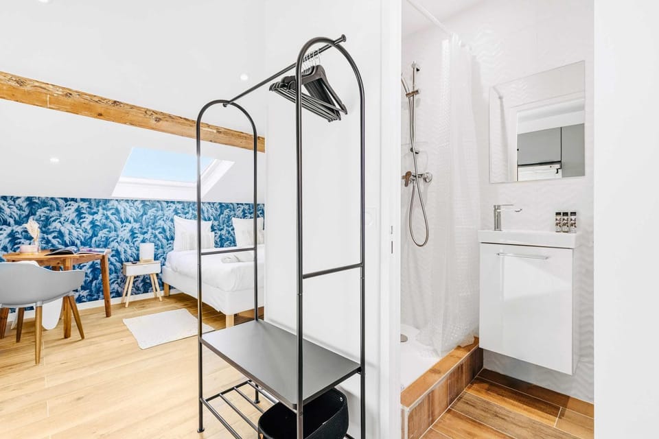 Shower, Bathroom