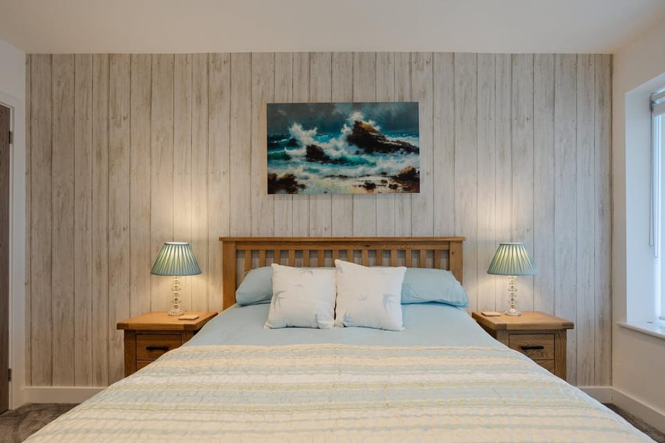 Meadows Way - Colwell - Sleeps 8-10 House in Freshwater