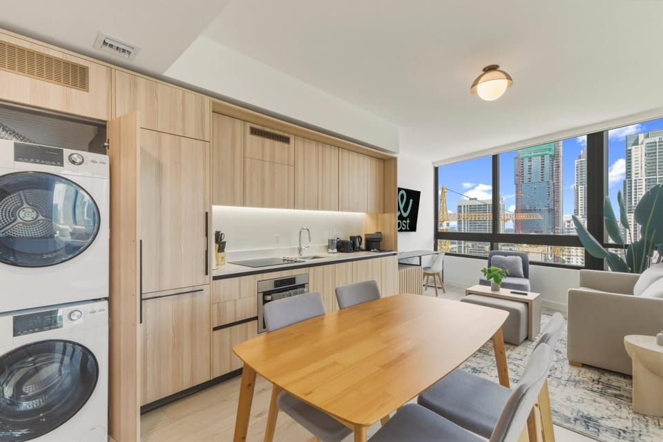 Living room, Seating area, Dining area, washing machine, dryer, kitchen