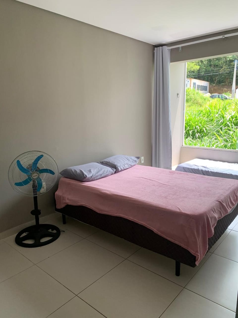 Amplo apartamento com suíte e ar condicionado Apartment in Florianopolis