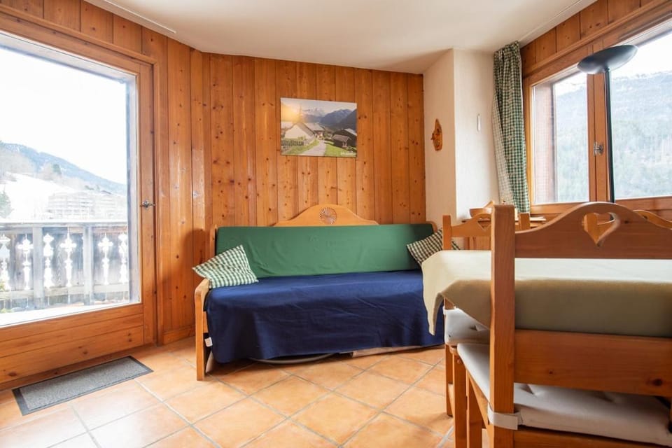 2 bedroom, balcony and parking near Bellevue lift Apartment in Les Houches
