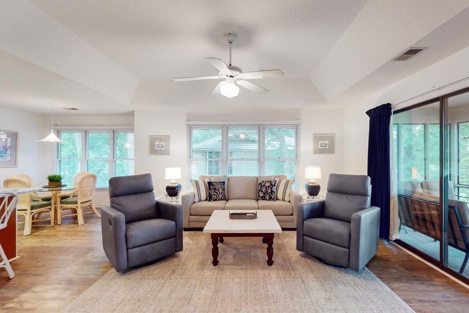 SB13 Sea Trail Golf Beach House in Sunset Beach
