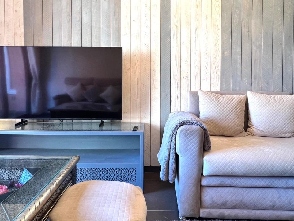 TV and multimedia, Entertainment