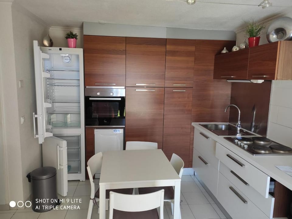 Cap Esterel 5 beds 1 bedroom, terasse and garden air conditioning xwq2 Apartment in Saint-Raphael