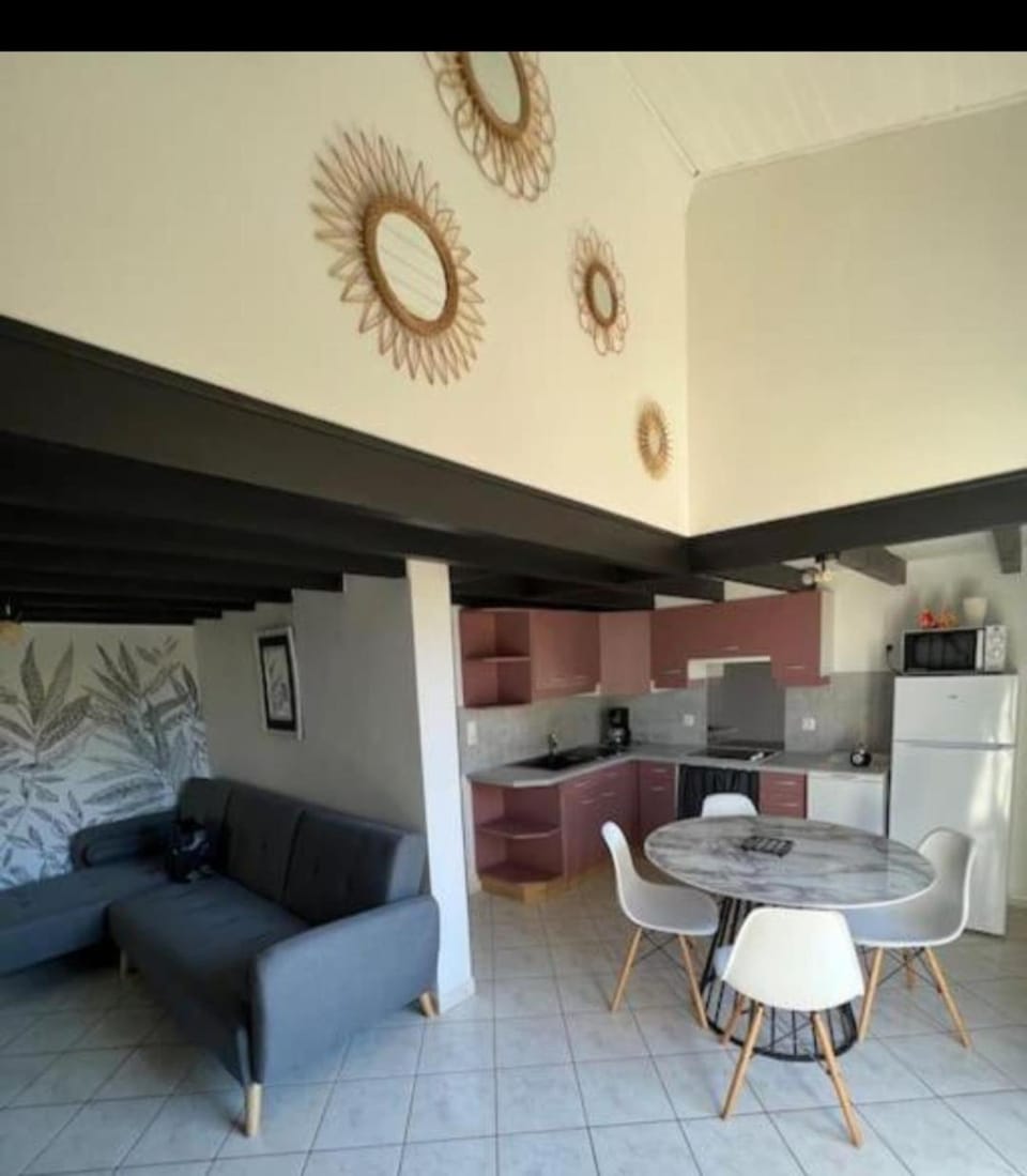 maisonnette bord de mer House in Royan