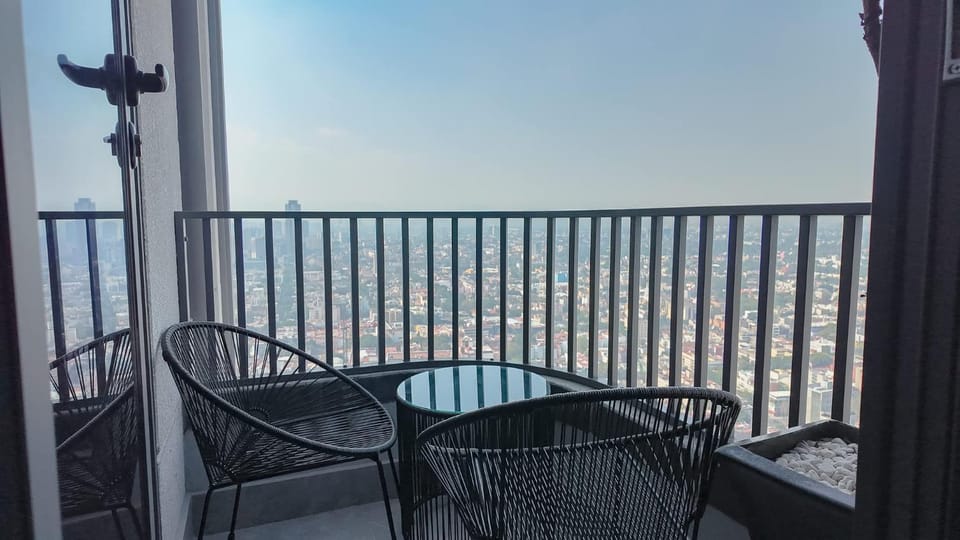Best Mexico City Views Jacuzzi Sauna Pool & GYM Apartment in Mexico City