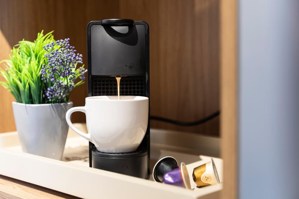 Coffee/tea facilities, Kitchen or kitchenette