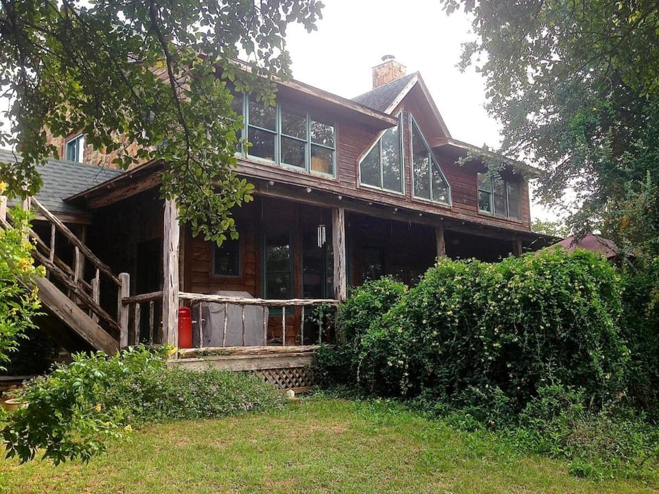 Beautiful Hill Country Hideaway House in Kyle