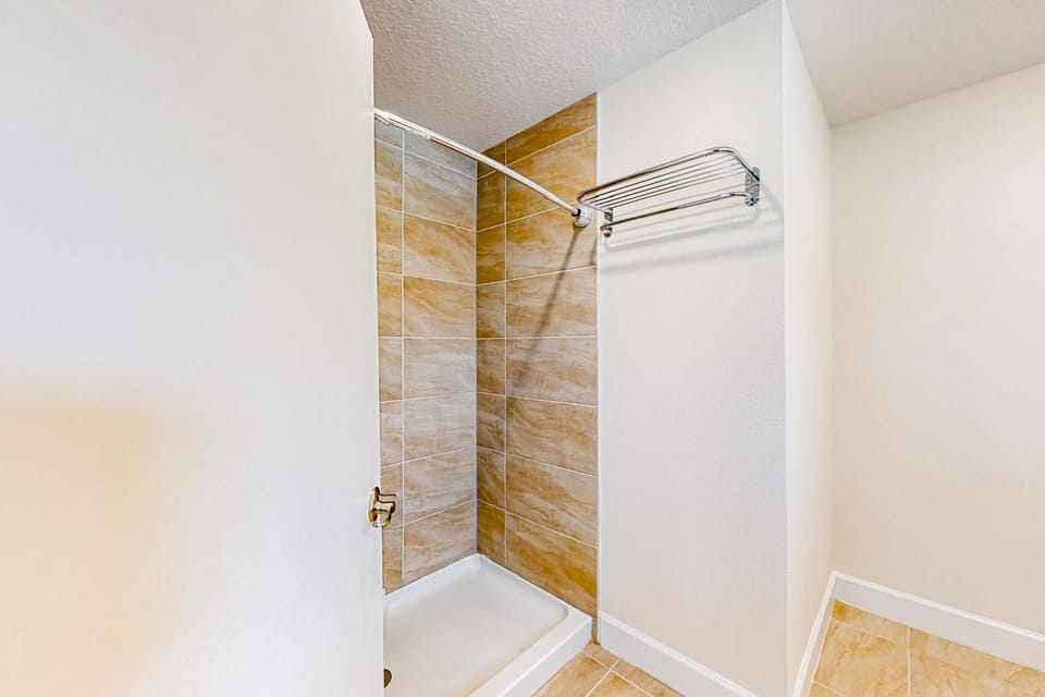 Bathroom, Bath