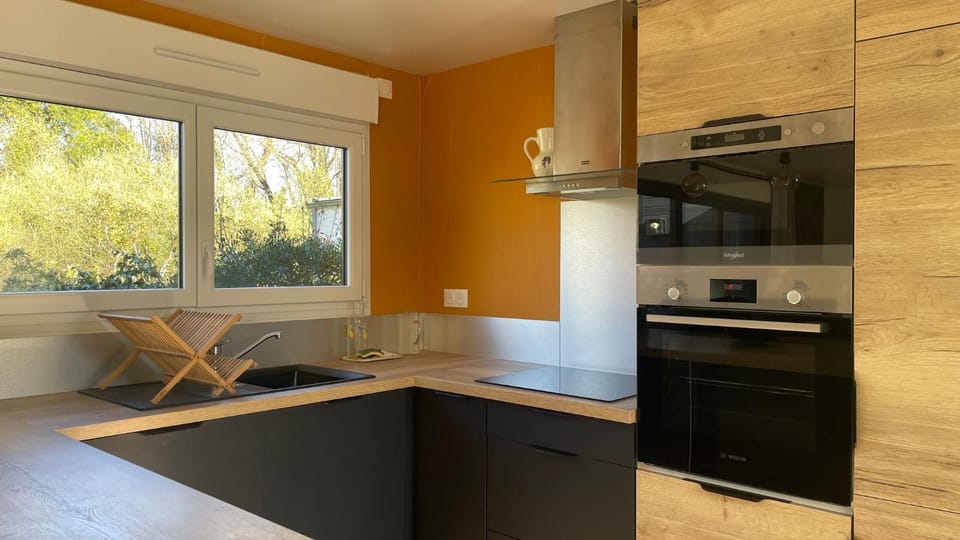 microwave, oven, kitchen