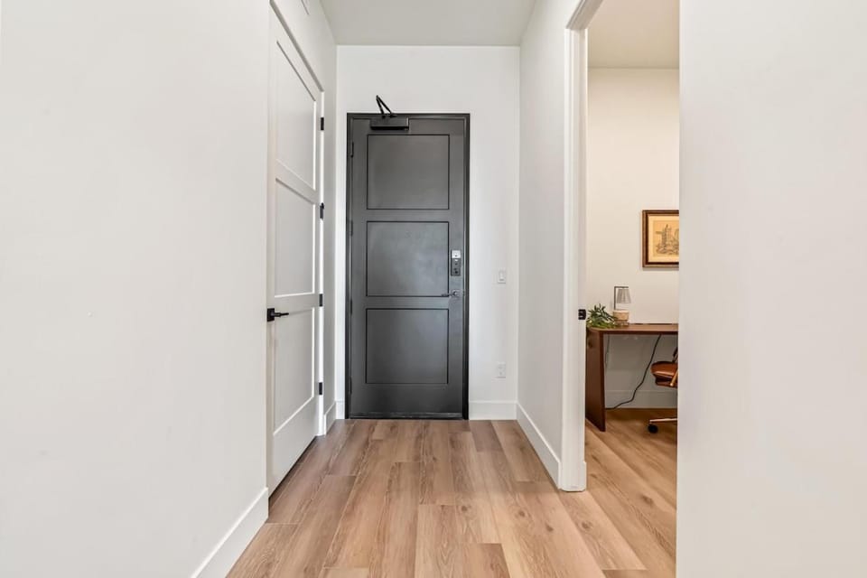 Emerald City in Downtown Eagle Apartment in Eagle