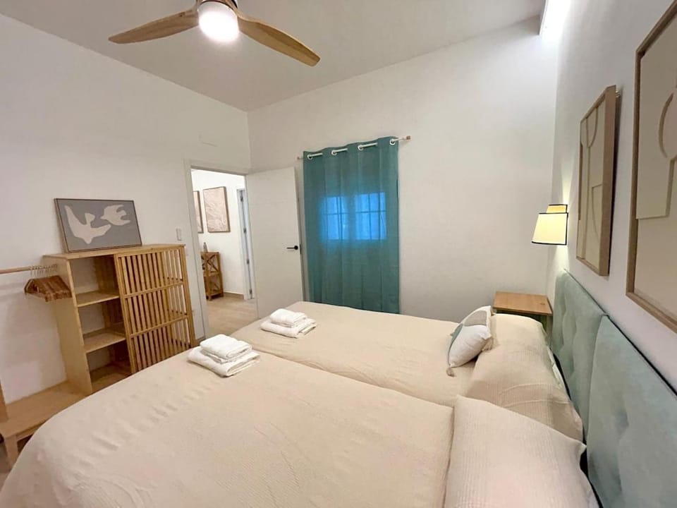 Acogedor apt 6pax 3Bdr 2Bth - CozyHomeSevilla10 Apartment in Seville