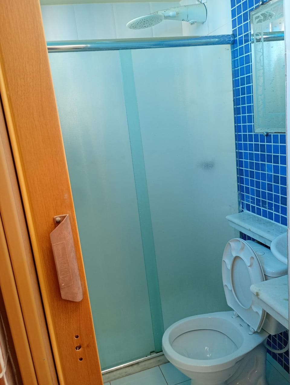 Apto 2q área lateral e churrasqueira próximo ao mar e comercio em geral Apartment in Guarapari