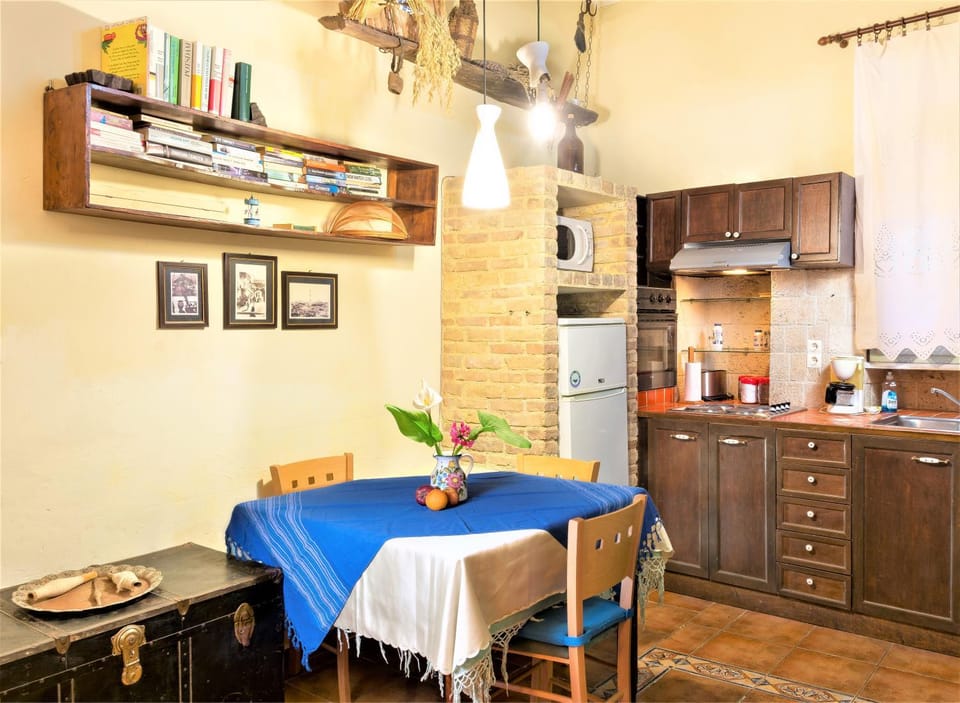 Library, Kitchen or kitchenette, Living room, Lobby or reception, Other, Dining area