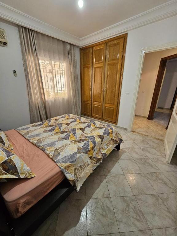 Ennasr Apartment - Clinic & Airport Line Apartment in Tunis