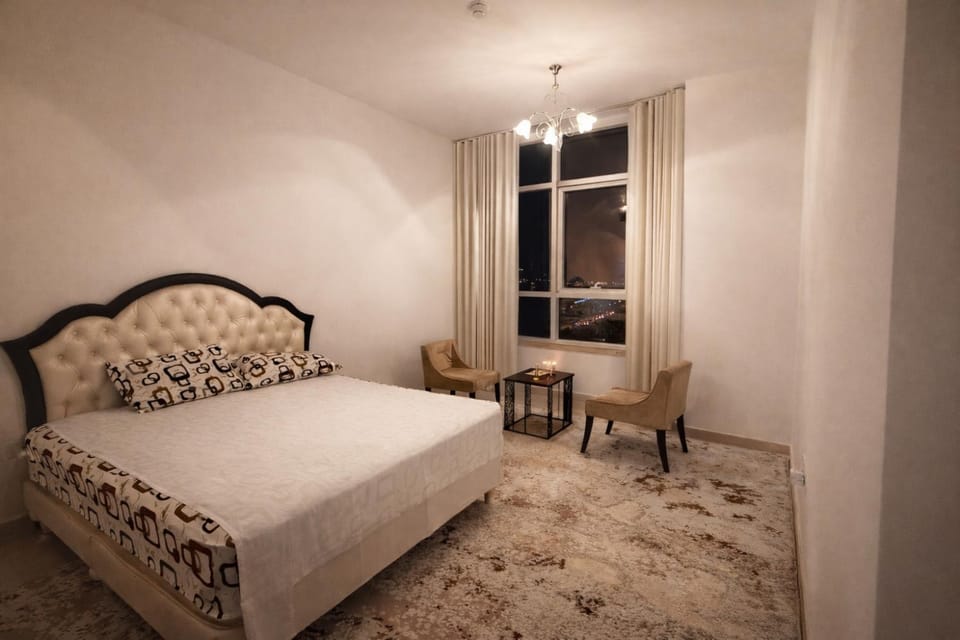 Luxury Private Room City View Near Dubai Apartment in Al Sharjah