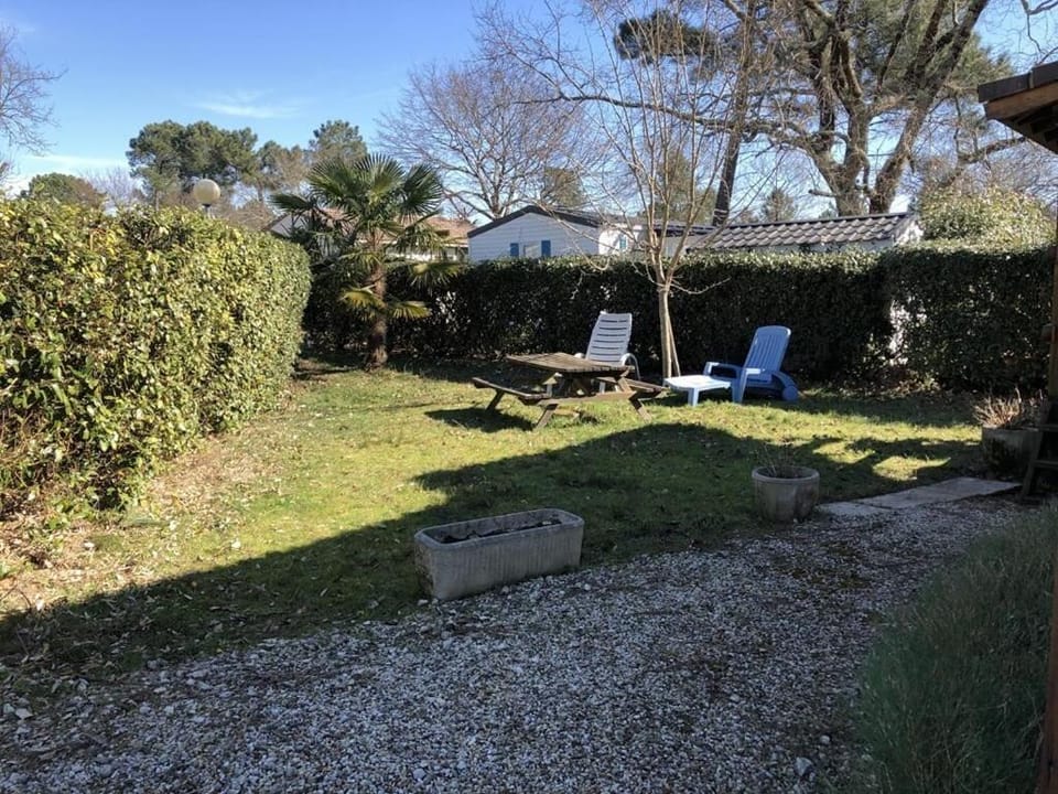 Résidence Les Jardins Du Lac - 231 - Évadez-vous dans ce chalet au cœur d’un parc résidentiel MAE-8243 Chalet in Hourtin